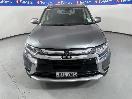 Thumbnail '2' of Mitsubishi Outlander