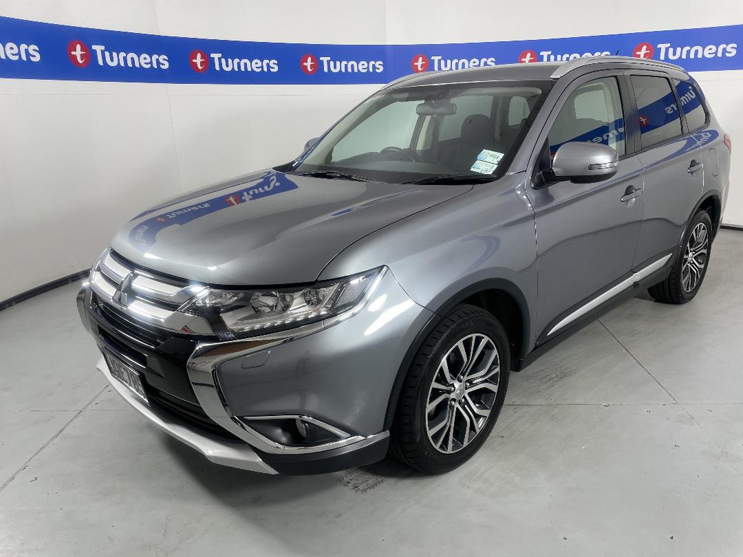 Photo '4' of Mitsubishi Outlander