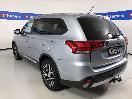Thumbnail '5' of Mitsubishi Outlander