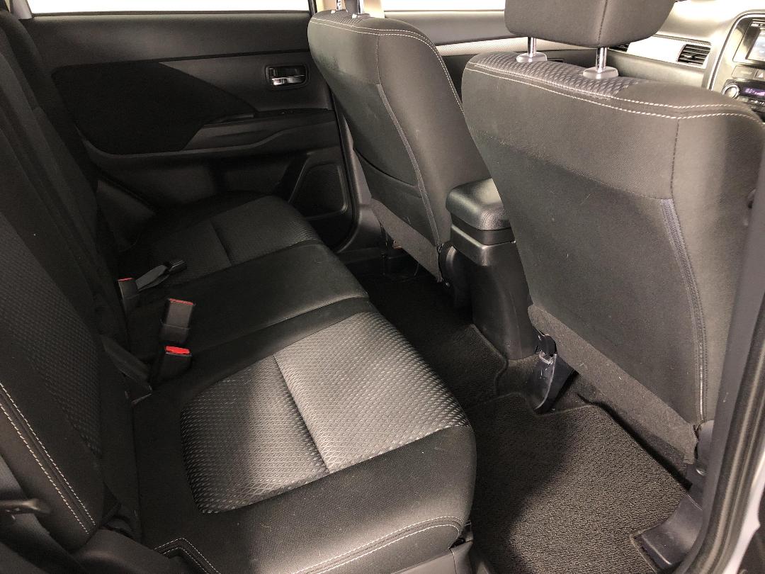 Photo '20' of Mitsubishi Outlander Photo '20' of Mitsubishi Outlander