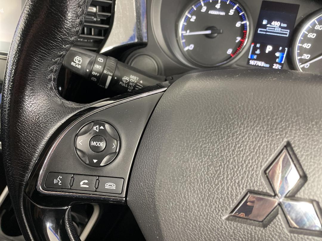 Photo '26' of Mitsubishi Outlander Photo '26' of Mitsubishi Outlander