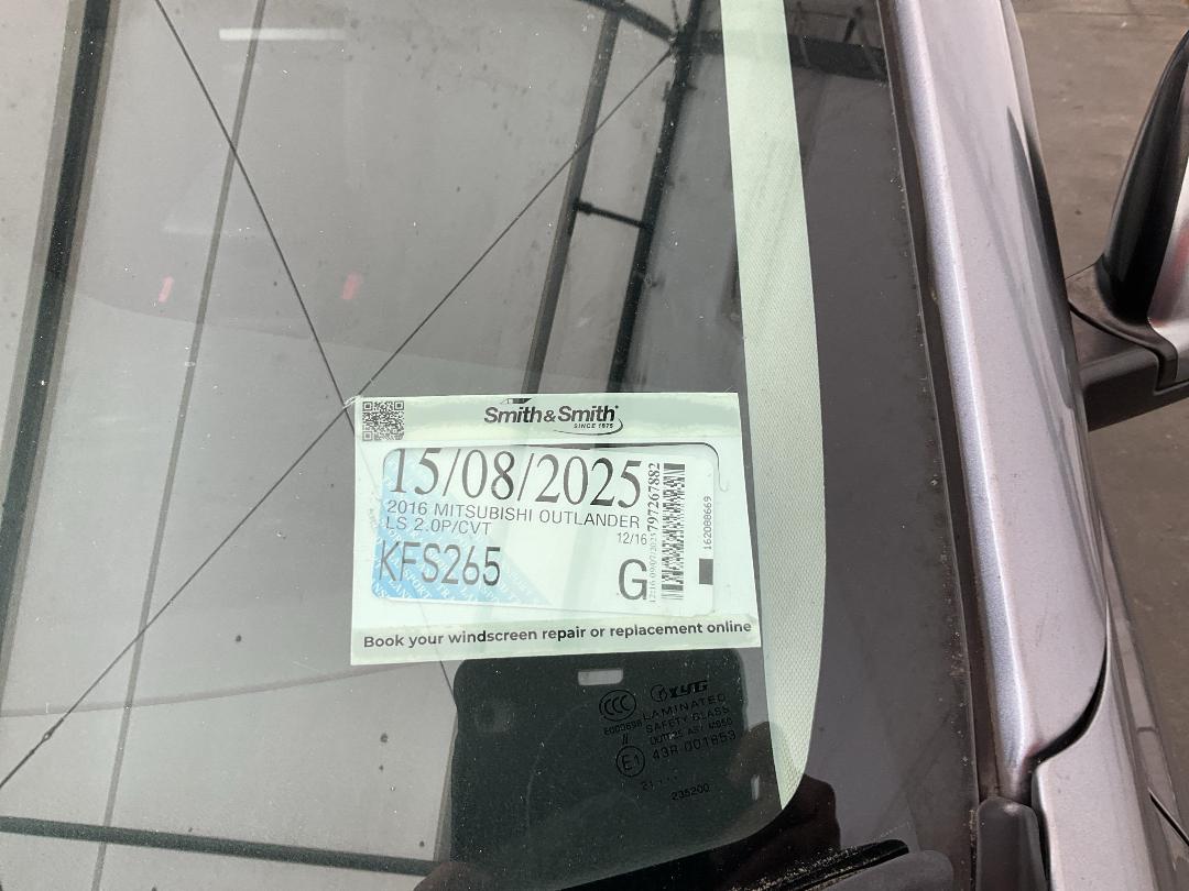 Photo '18' of Mitsubishi Outlander LS