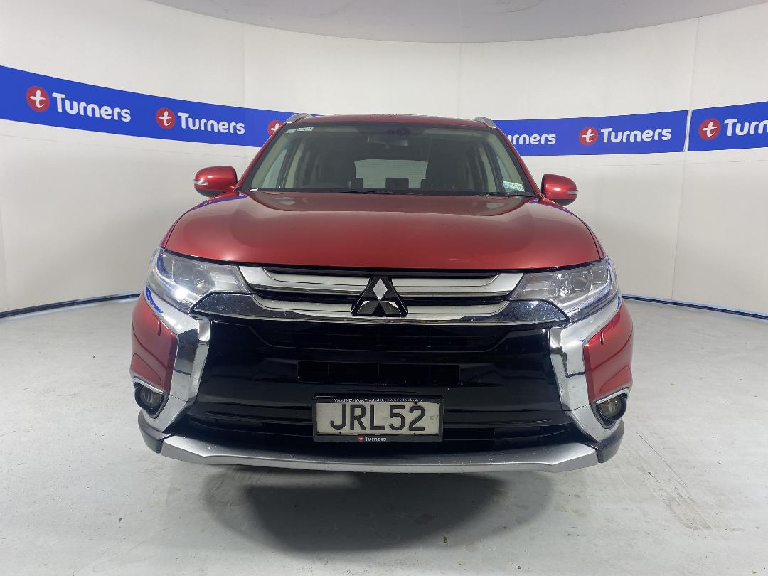 Photo '2' of Mitsubishi Outlander