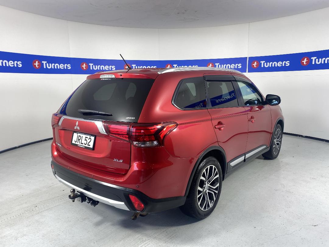 Photo '7' of Mitsubishi Outlander