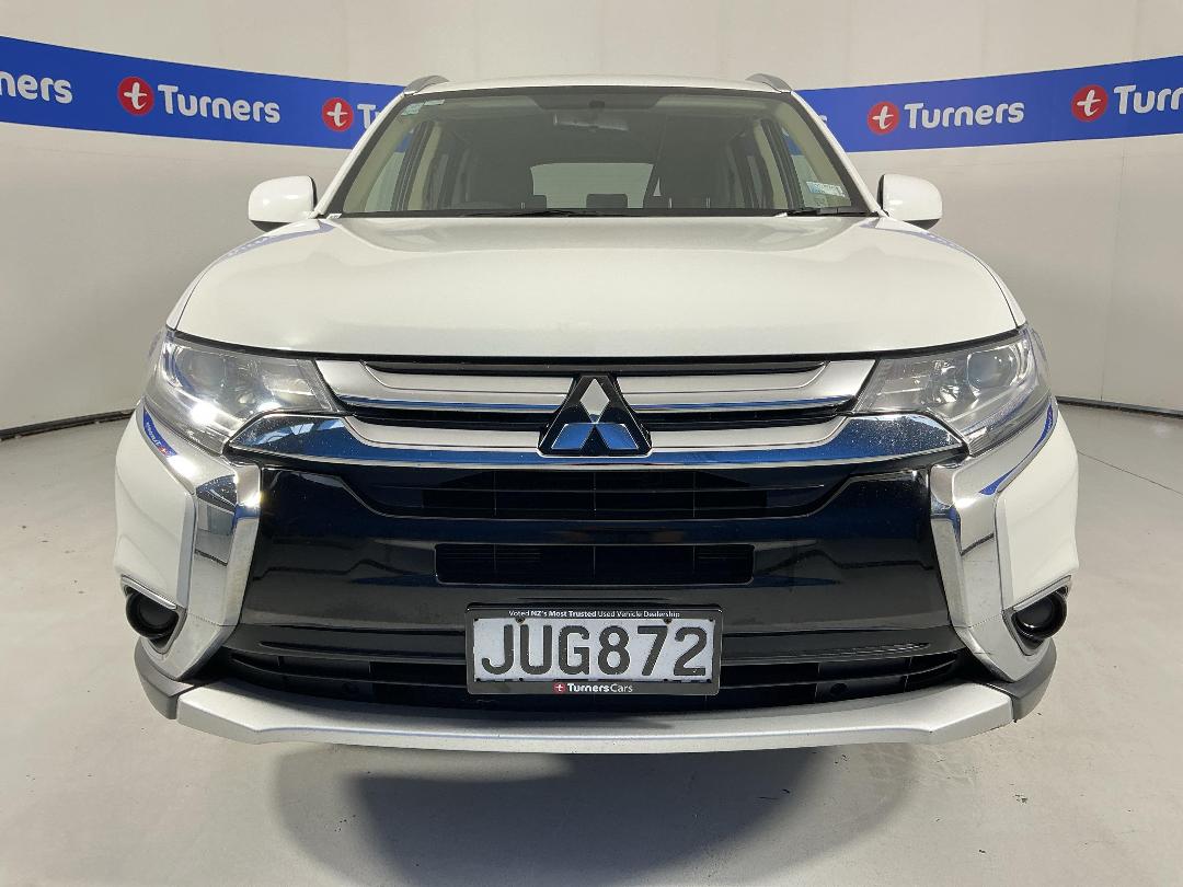 Photo '2' of Mitsubishi Outlander Photo '2' of Mitsubishi Outlander