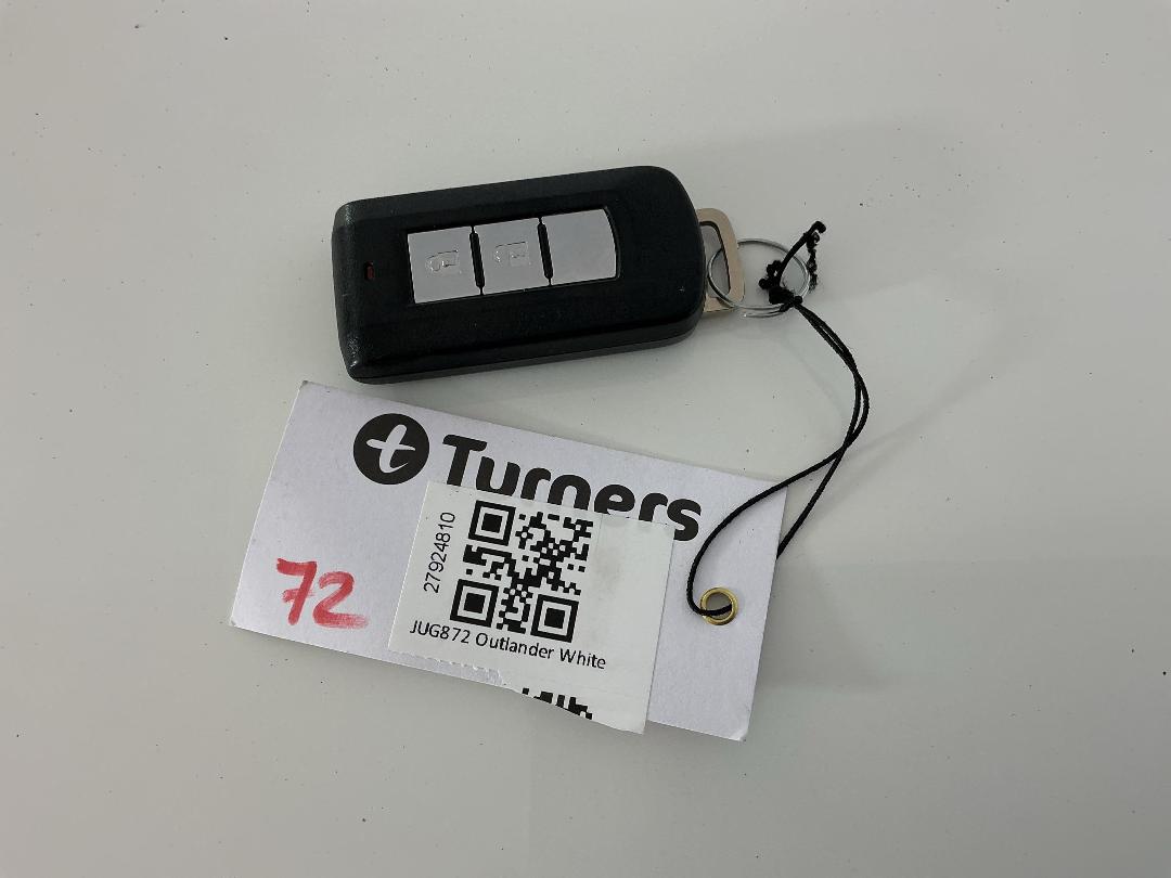 Photo '22' of Mitsubishi Outlander Photo '22' of Mitsubishi Outlander