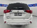 Thumbnail '6' of Mitsubishi Outlander