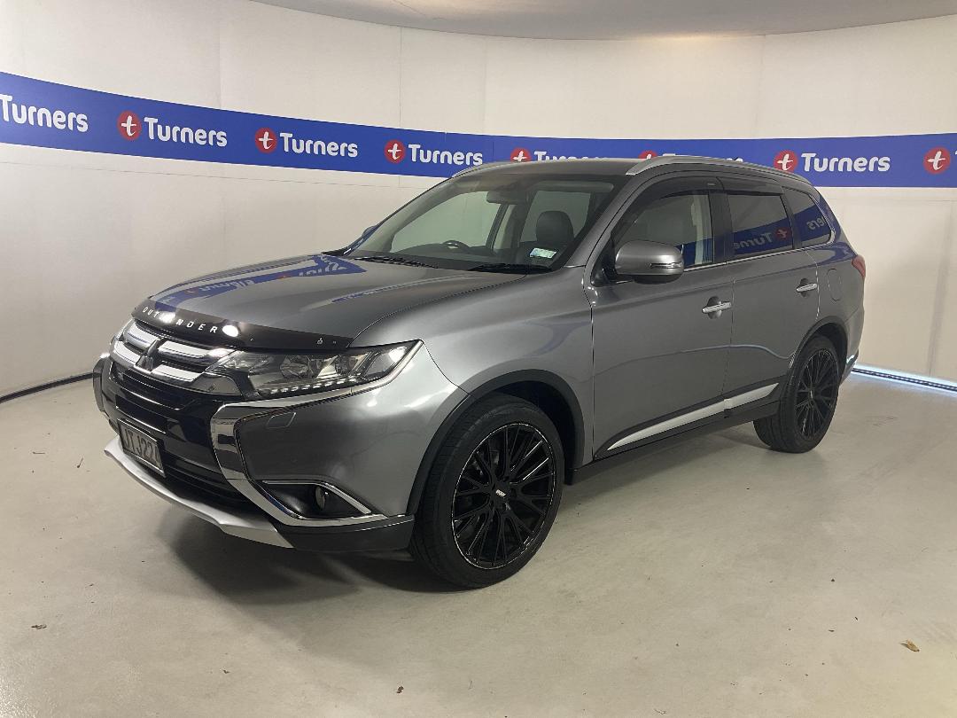 Photo '4' of Mitsubishi Outlander