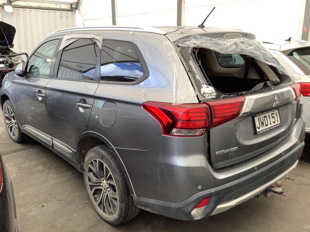 Photo '7' of Mitsubishi Outlander XLS