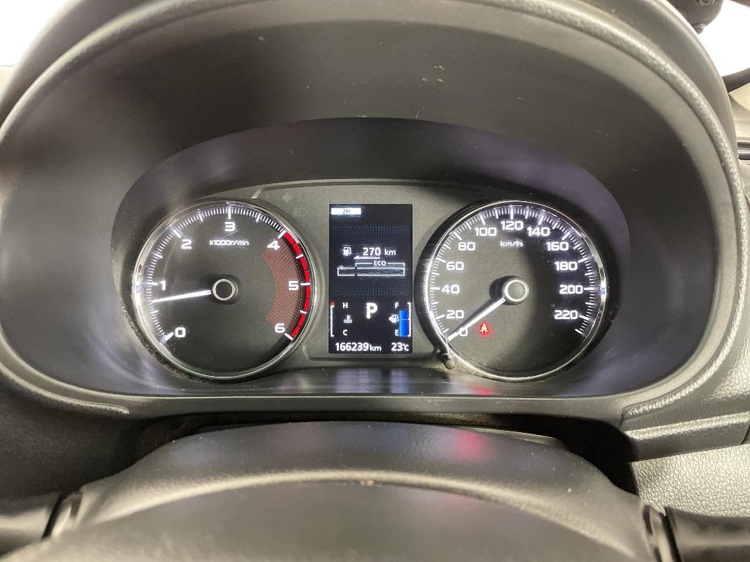 Photo '21' of Mitsubishi Pajero Sport Photo '21' of Mitsubishi Pajero Sport