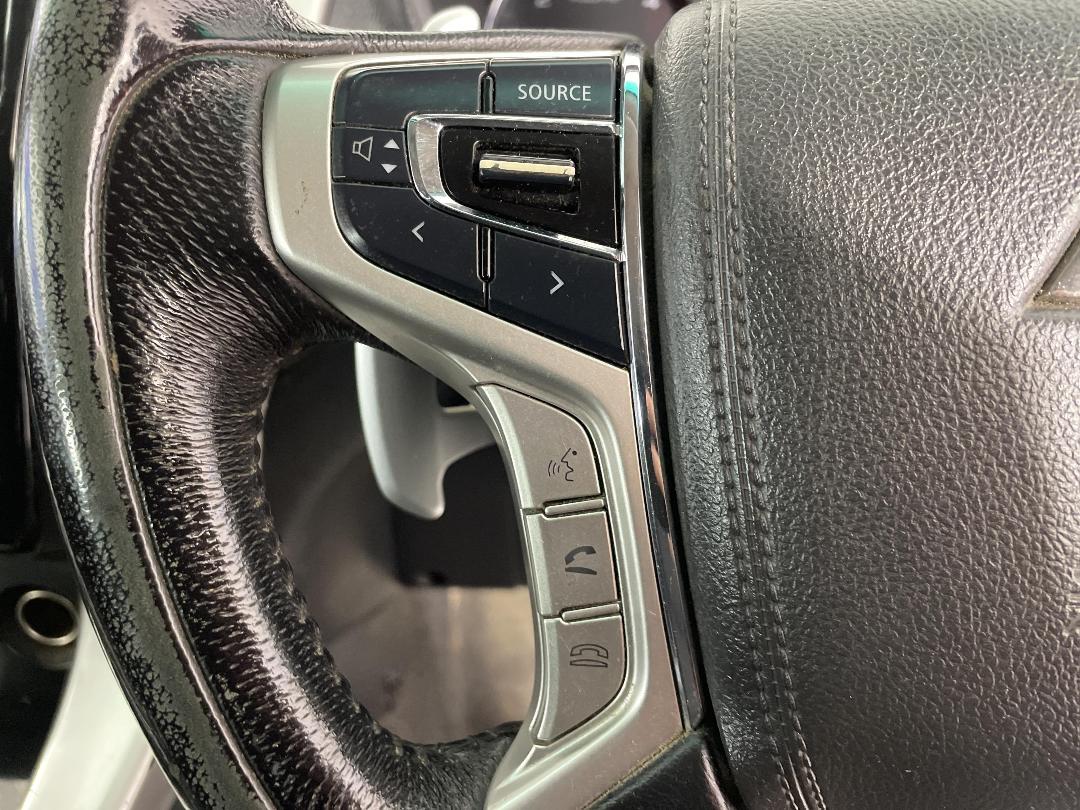 Photo '23' of Mitsubishi Pajero Sport Photo '23' of Mitsubishi Pajero Sport