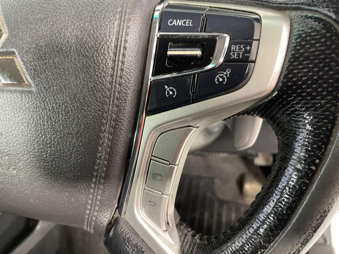 Photo '24' of Mitsubishi Pajero Sport Photo '24' of Mitsubishi Pajero Sport