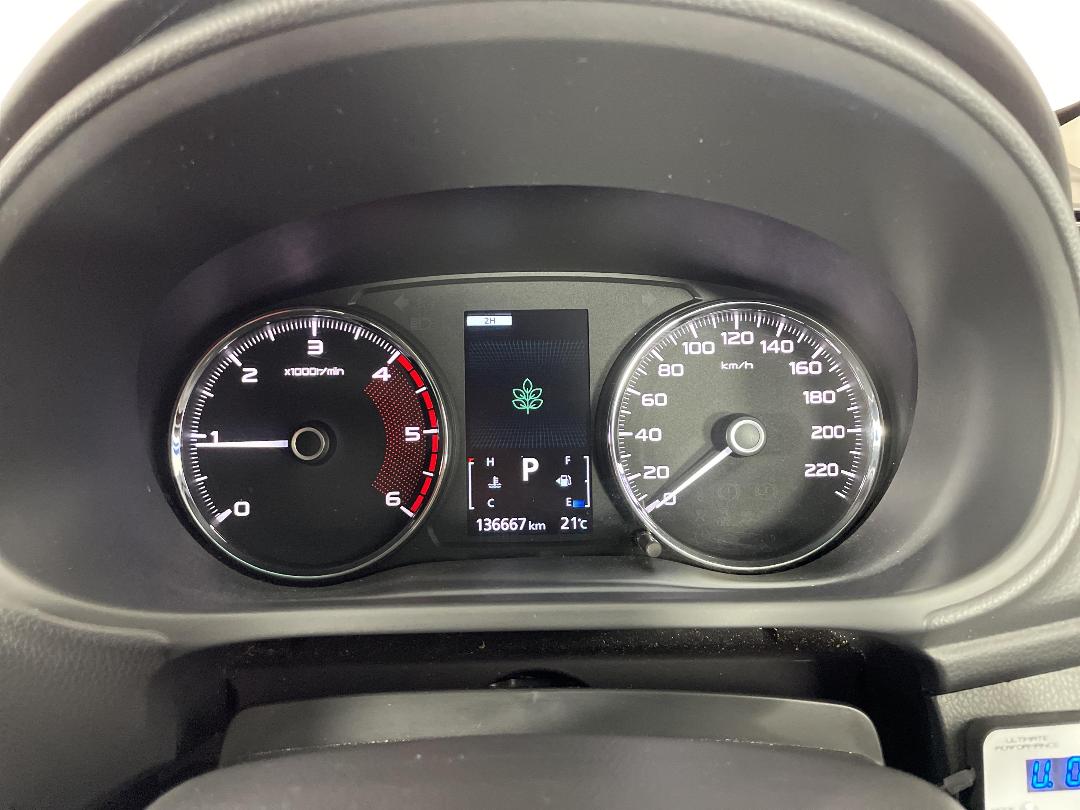 Photo '21' of Mitsubishi Pajero Sport Photo '21' of Mitsubishi Pajero Sport