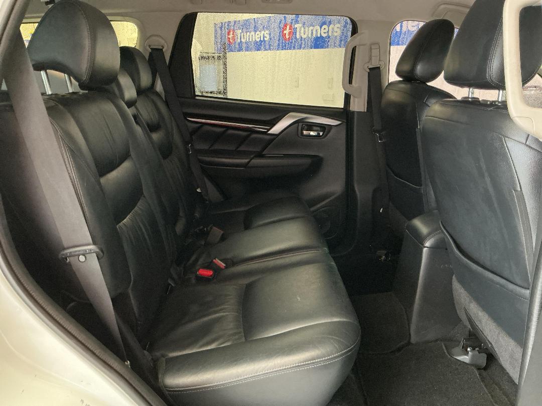 Photo '20' of Mitsubishi Pajero Sport