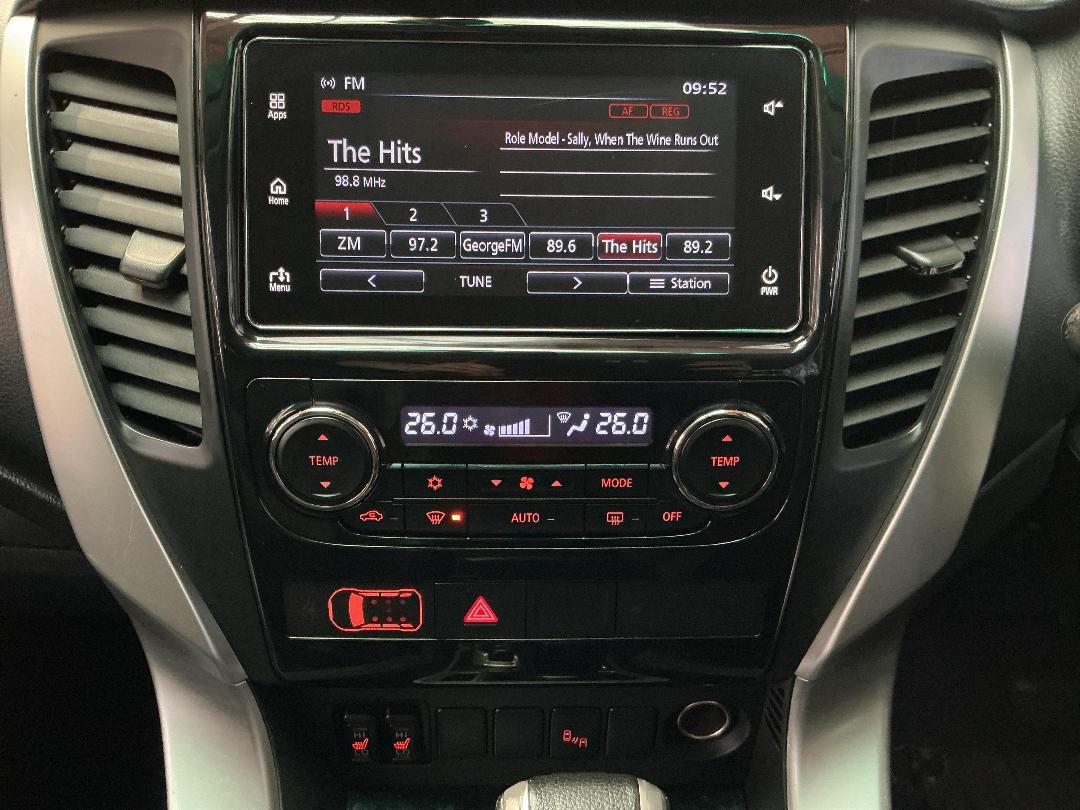 Photo '18' of Mitsubishi Pajero Sport