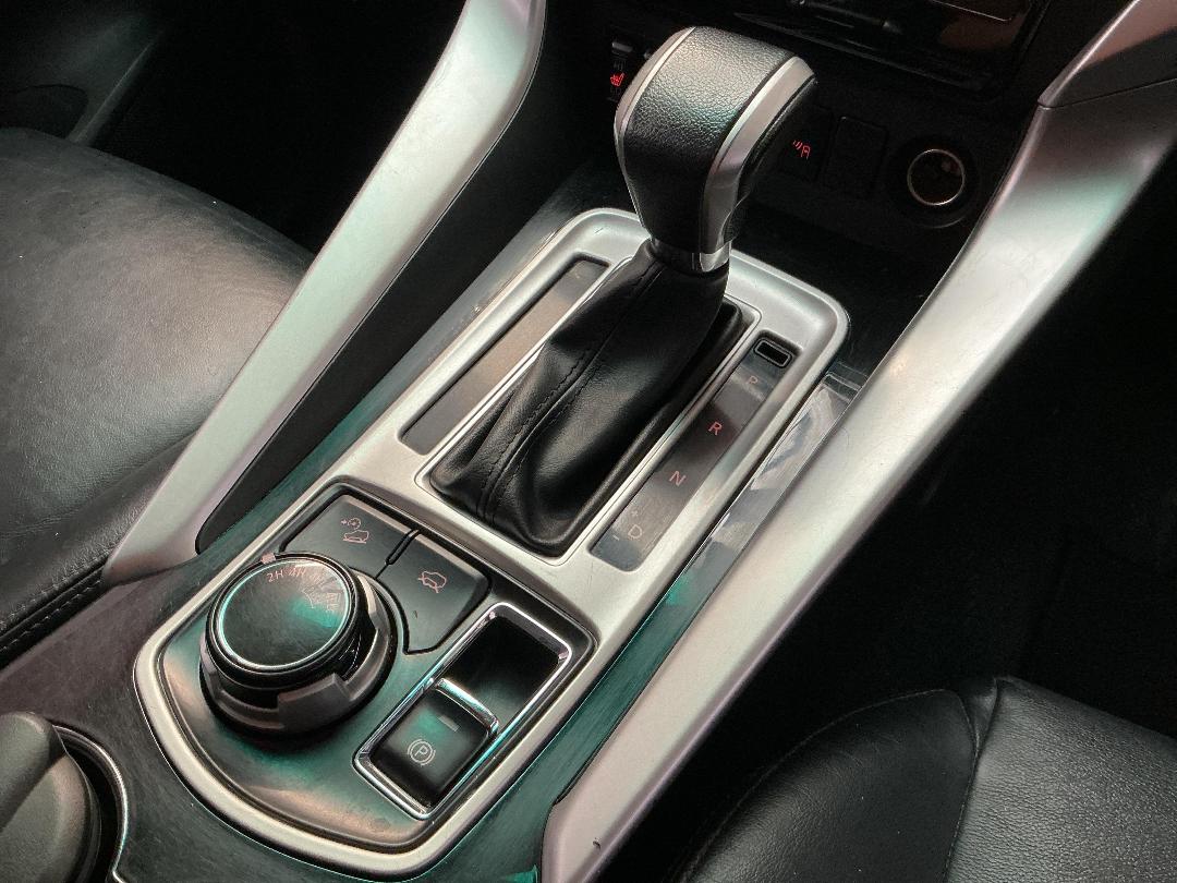 Photo '23' of Mitsubishi Pajero Sport