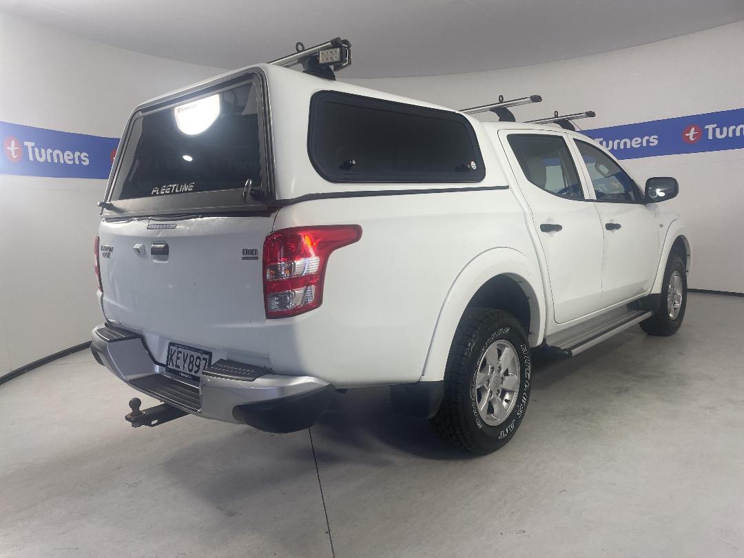 Photo '7' of Mitsubishi Triton