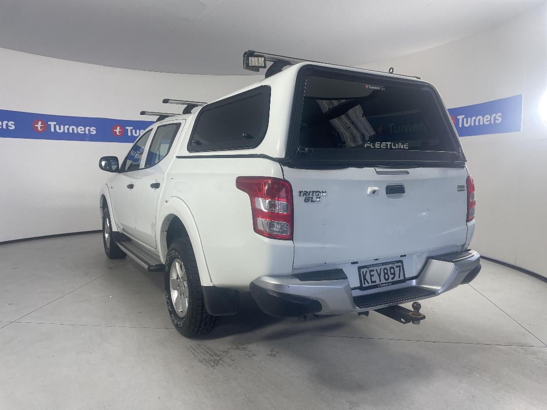 Photo '5' of Mitsubishi Triton