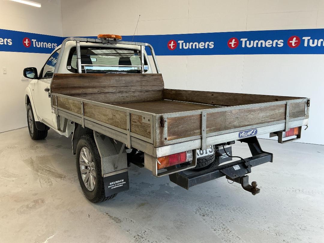 Photo '5' of Mitsubishi Triton