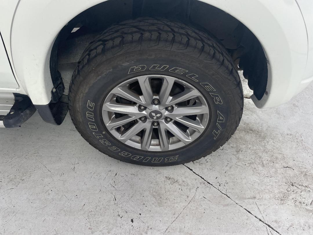 Photo '9' of Mitsubishi Triton Photo '9' of Mitsubishi Triton