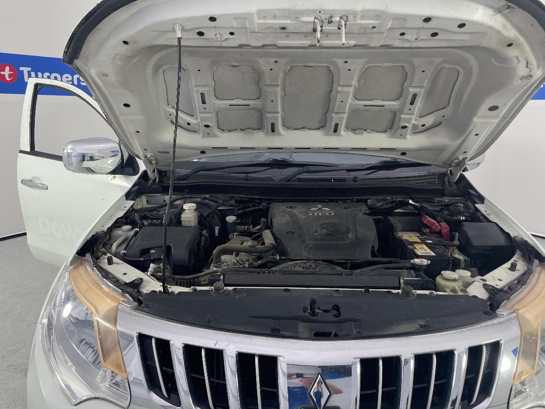 Photo '13' of Mitsubishi Triton Photo '13' of Mitsubishi Triton