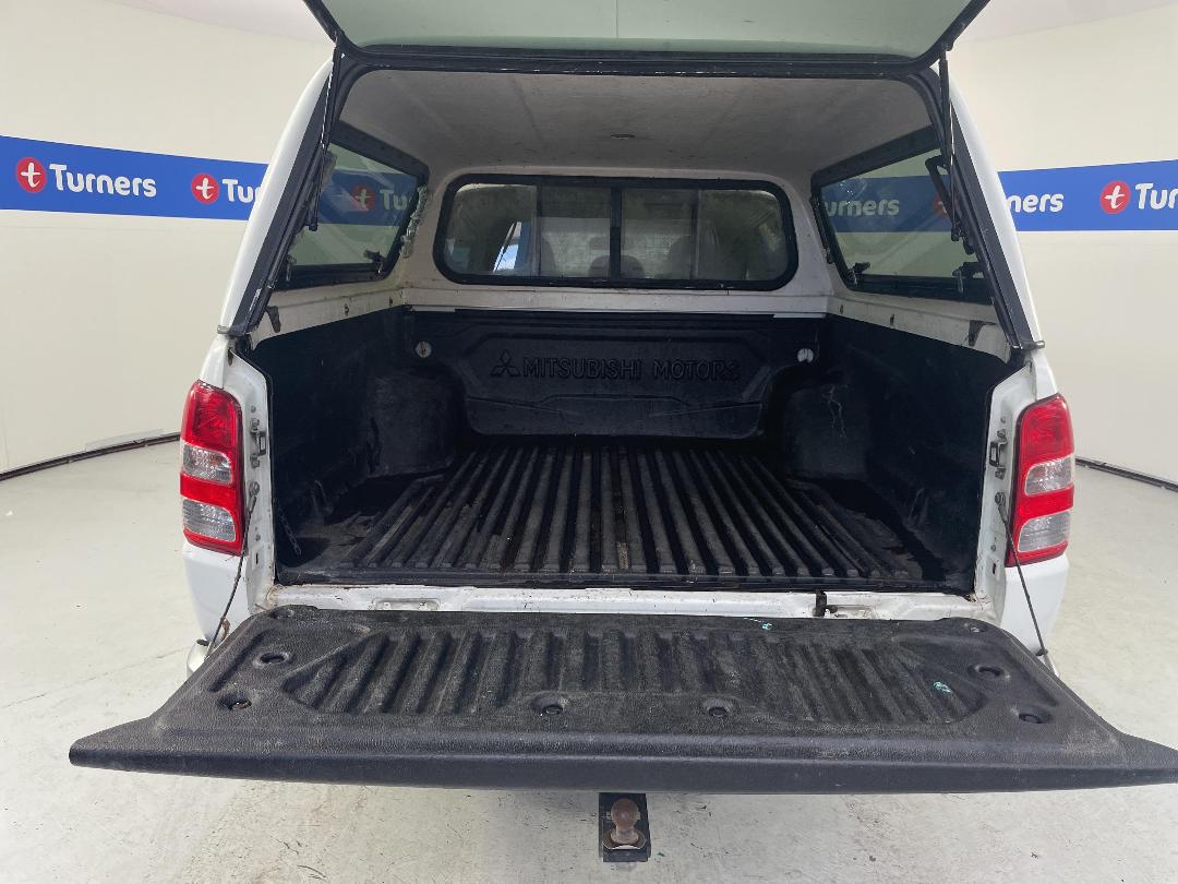 Photo '14' of Mitsubishi Triton Photo '14' of Mitsubishi Triton