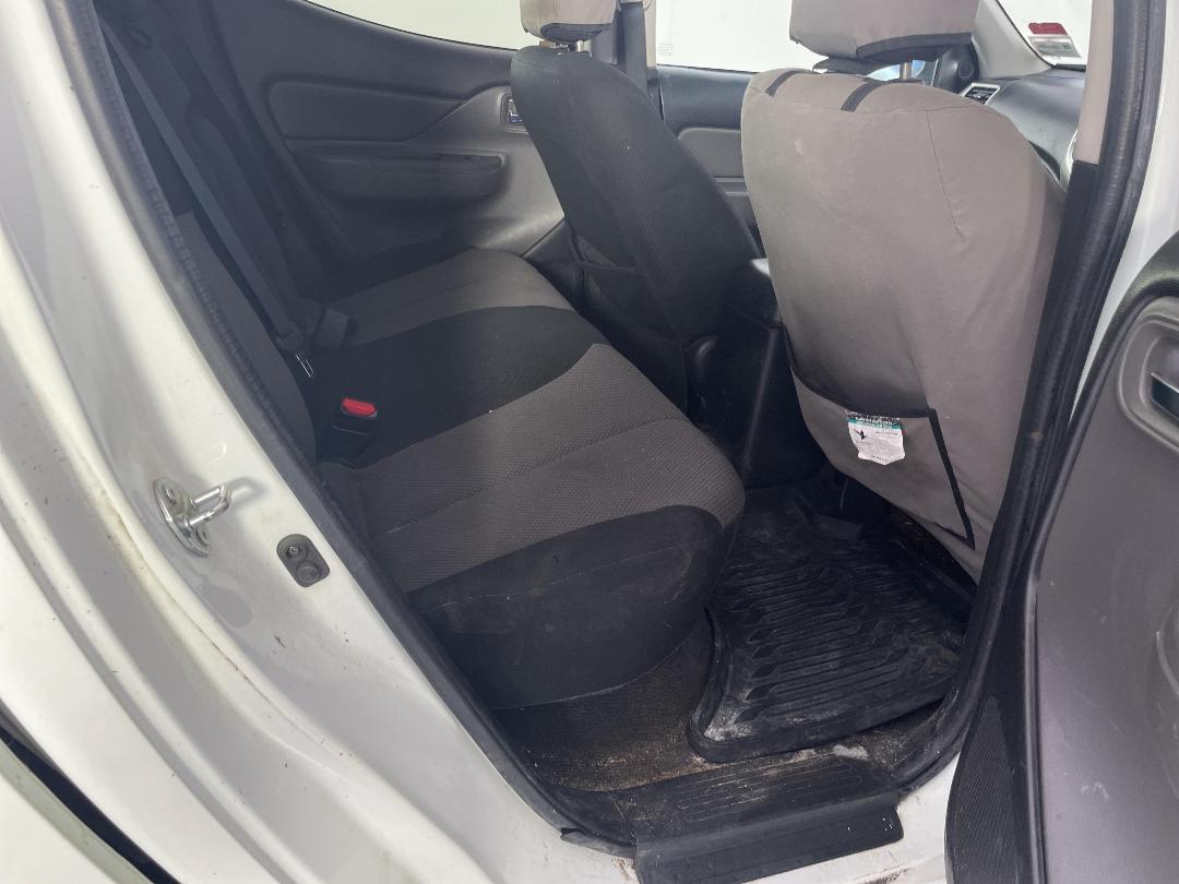 Photo '20' of Mitsubishi Triton Photo '20' of Mitsubishi Triton