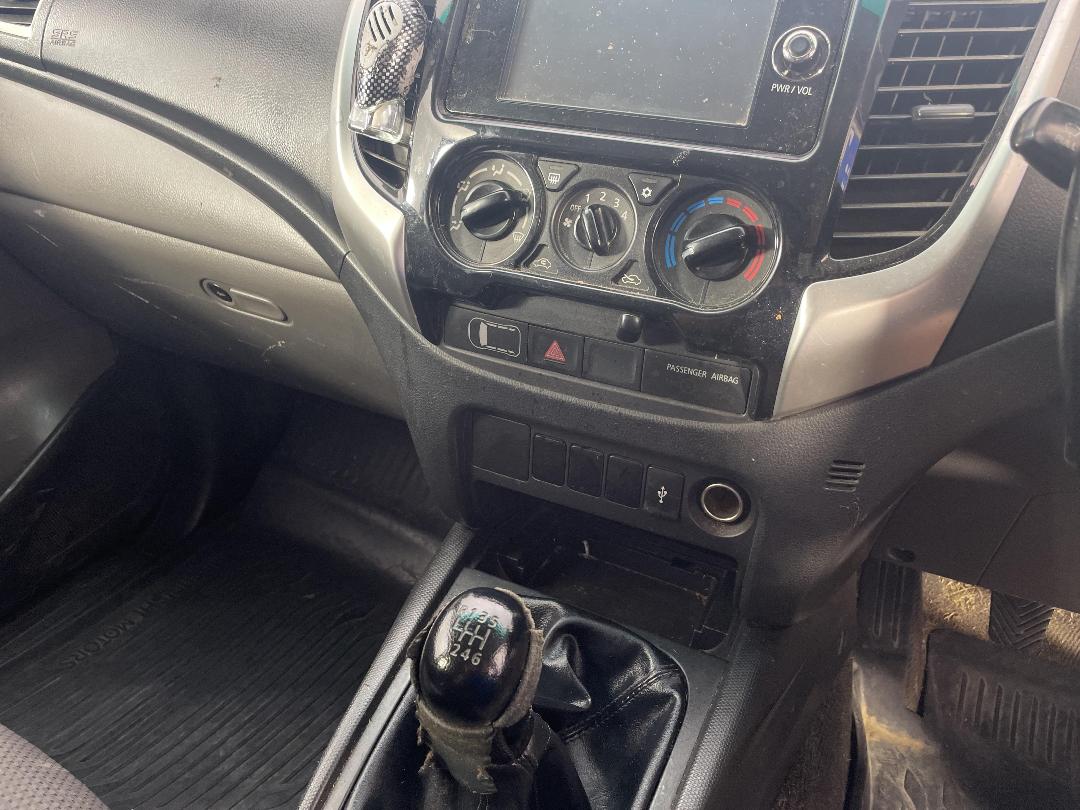 Photo '18' of Mitsubishi Triton Photo '18' of Mitsubishi Triton