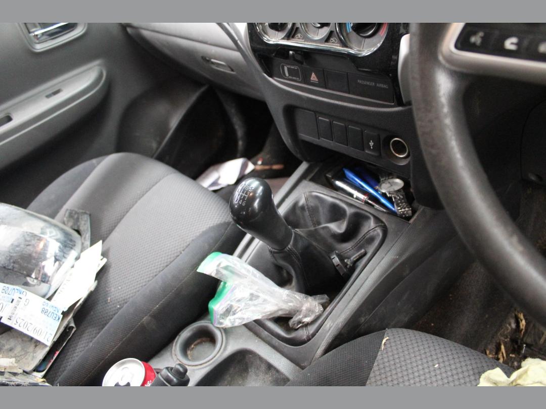 Photo '14' of Mitsubishi Triton D/CAB Glxr Photo '14' of Mitsubishi Triton D/CAB Glxr