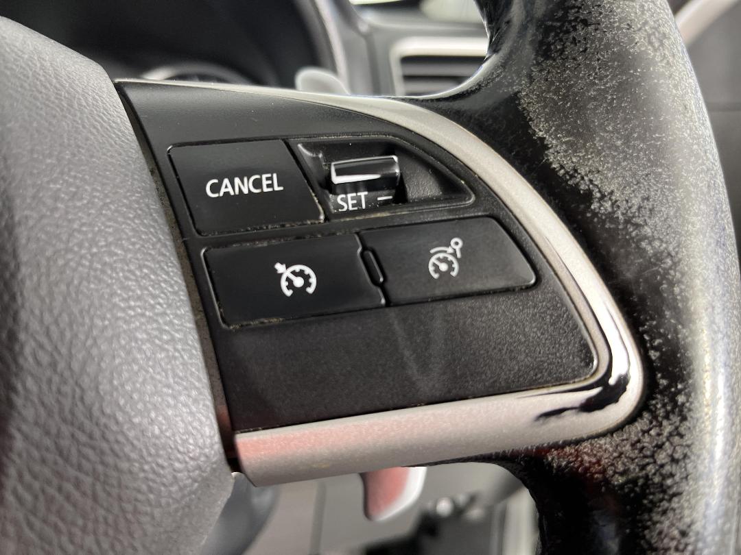 Photo '26' of Mitsubishi Triton