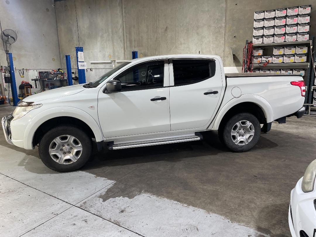 Photo '15' of Mitsubishi Triton D/CAB GLX Photo '15' of Mitsubishi Triton D/CAB GLX