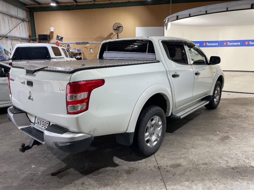 Photo '12' of Mitsubishi Triton D/CAB GLX Photo '12' of Mitsubishi Triton D/CAB GLX