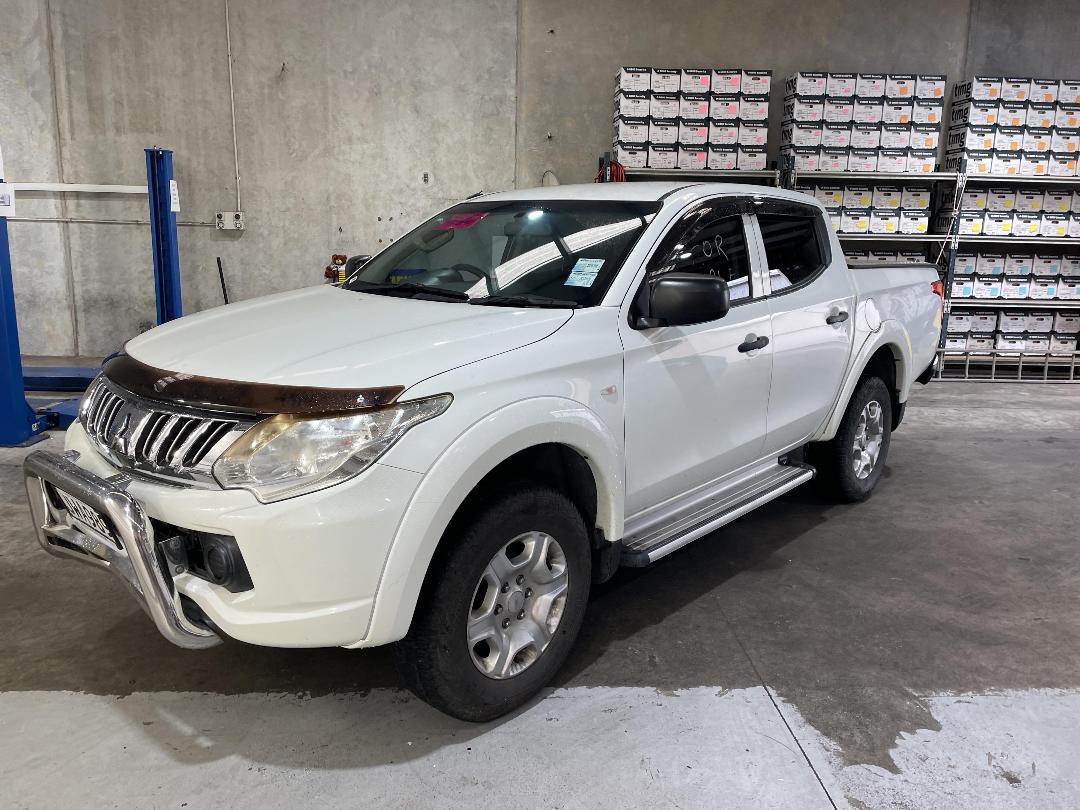 Photo '11' of Mitsubishi Triton D/CAB GLX Photo '11' of Mitsubishi Triton D/CAB GLX