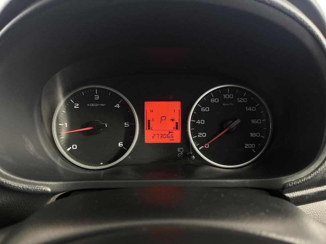 Photo '21' of Mitsubishi Triton Photo '21' of Mitsubishi Triton