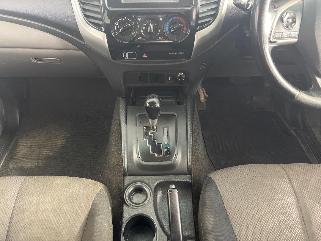 Photo '18' of Mitsubishi Triton Photo '18' of Mitsubishi Triton