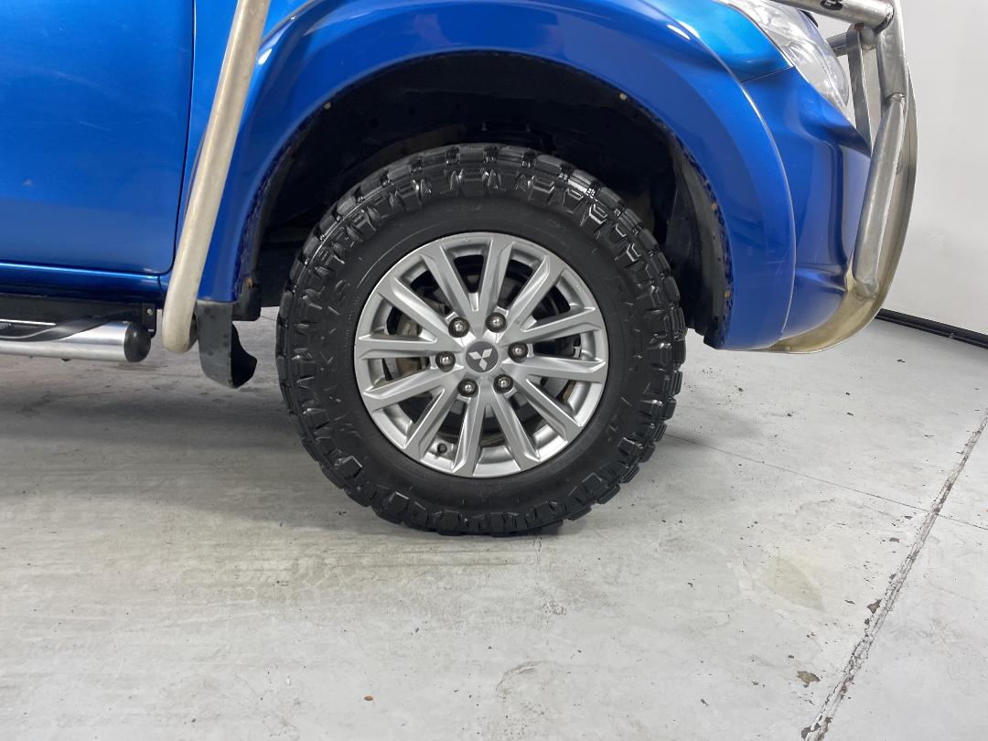 Photo '9' of Mitsubishi Triton Photo '9' of Mitsubishi Triton