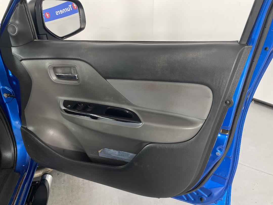 Photo '15' of Mitsubishi Triton Photo '15' of Mitsubishi Triton