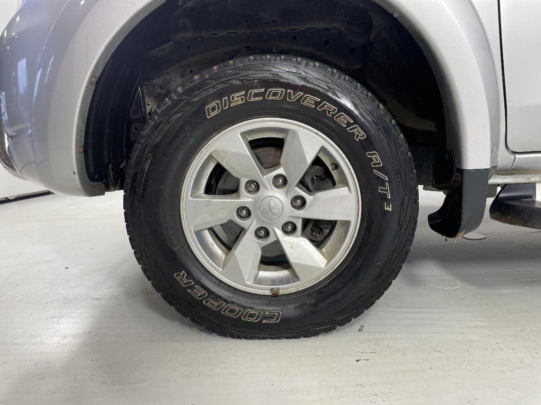 Photo '10' of Mitsubishi Triton Photo '10' of Mitsubishi Triton