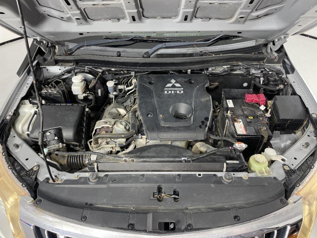 Photo '13' of Mitsubishi Triton Photo '13' of Mitsubishi Triton