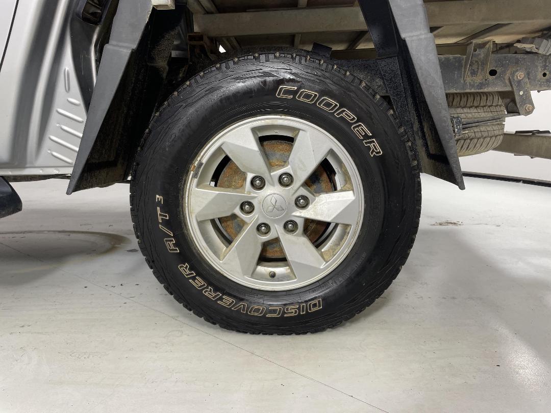 Photo '11' of Mitsubishi Triton Photo '11' of Mitsubishi Triton