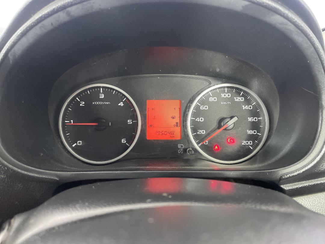 Photo '21' of Mitsubishi Triton Photo '21' of Mitsubishi Triton