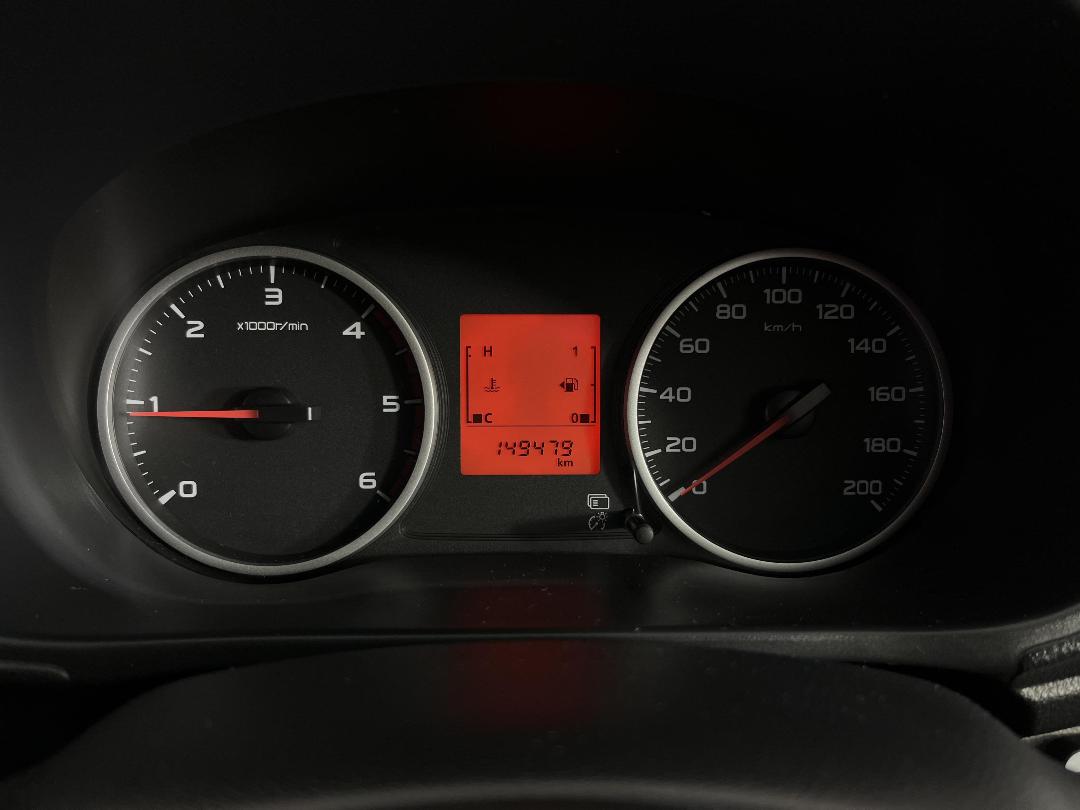 Photo '21' of Mitsubishi Triton