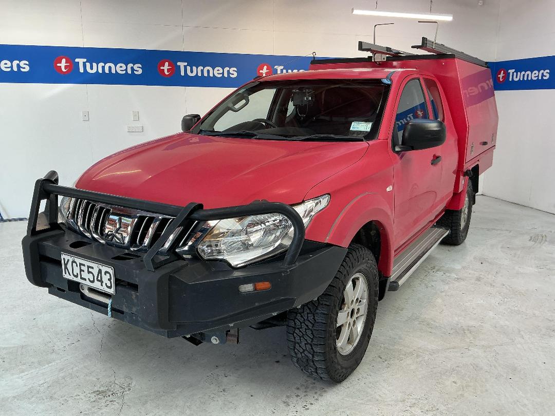 Photo '4' of Mitsubishi Triton