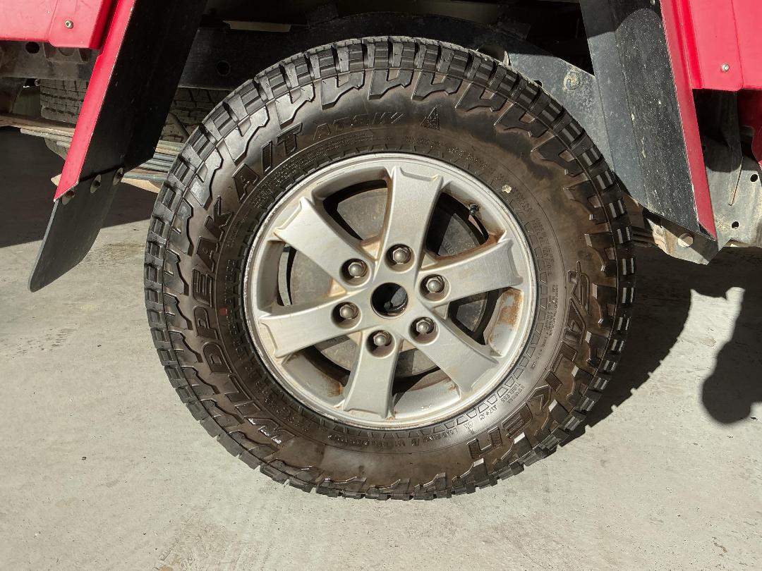 Photo '12' of Mitsubishi Triton