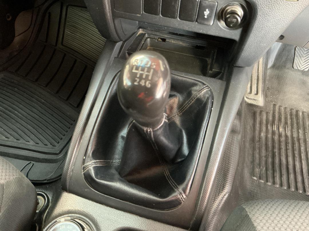 Photo '23' of Mitsubishi Triton