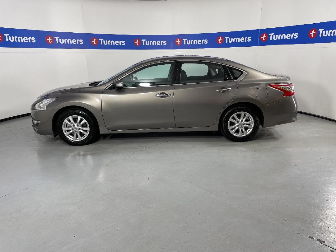 Photo '24' of Nissan Altima Photo '24' of Nissan Altima