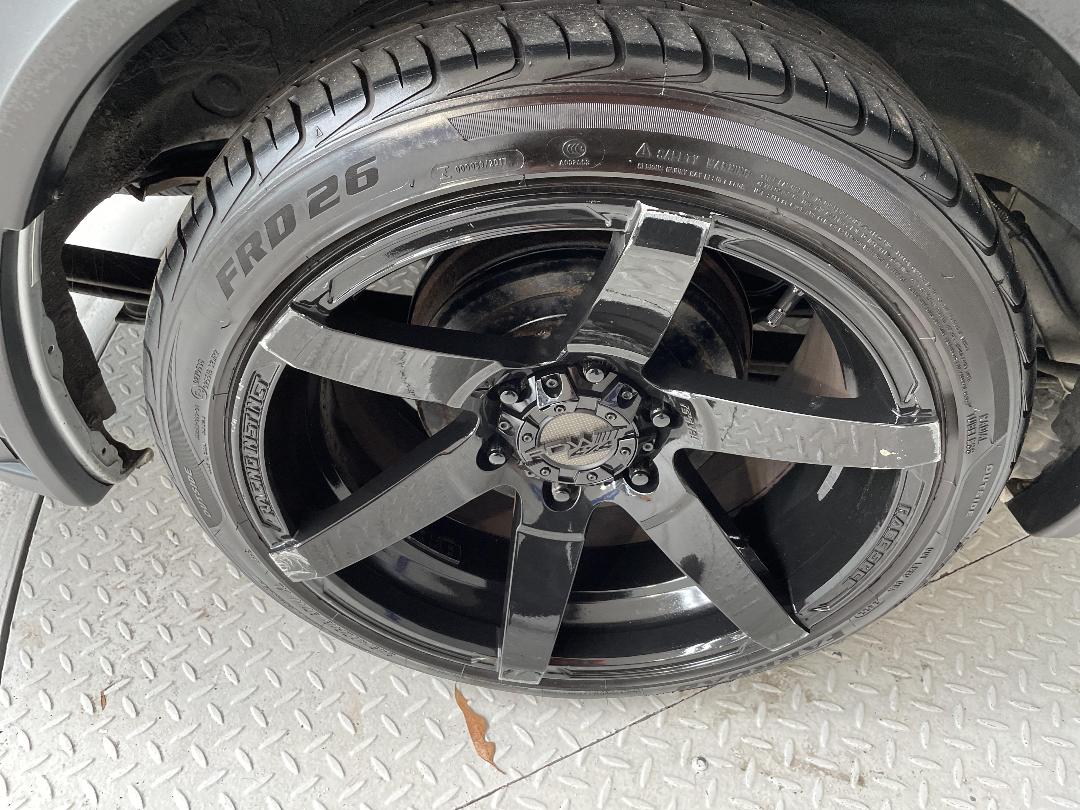 Photo '12' of Nissan Caravan