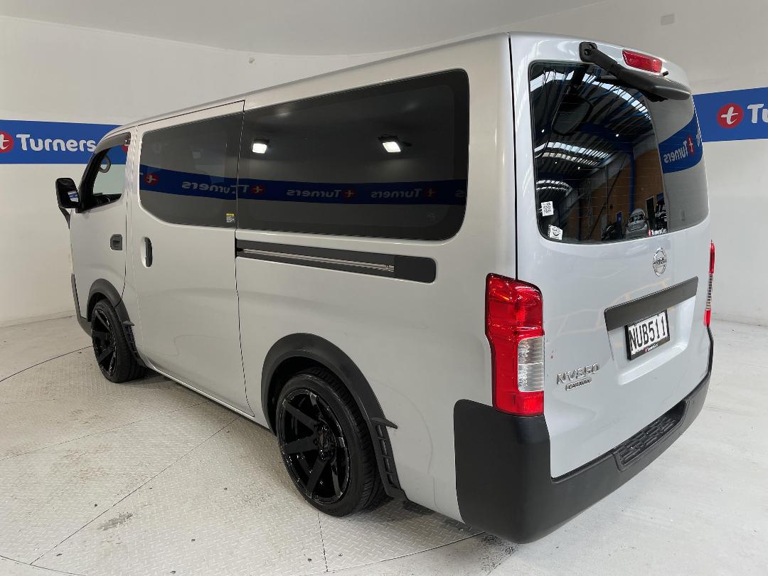 Photo '5' of Nissan Caravan