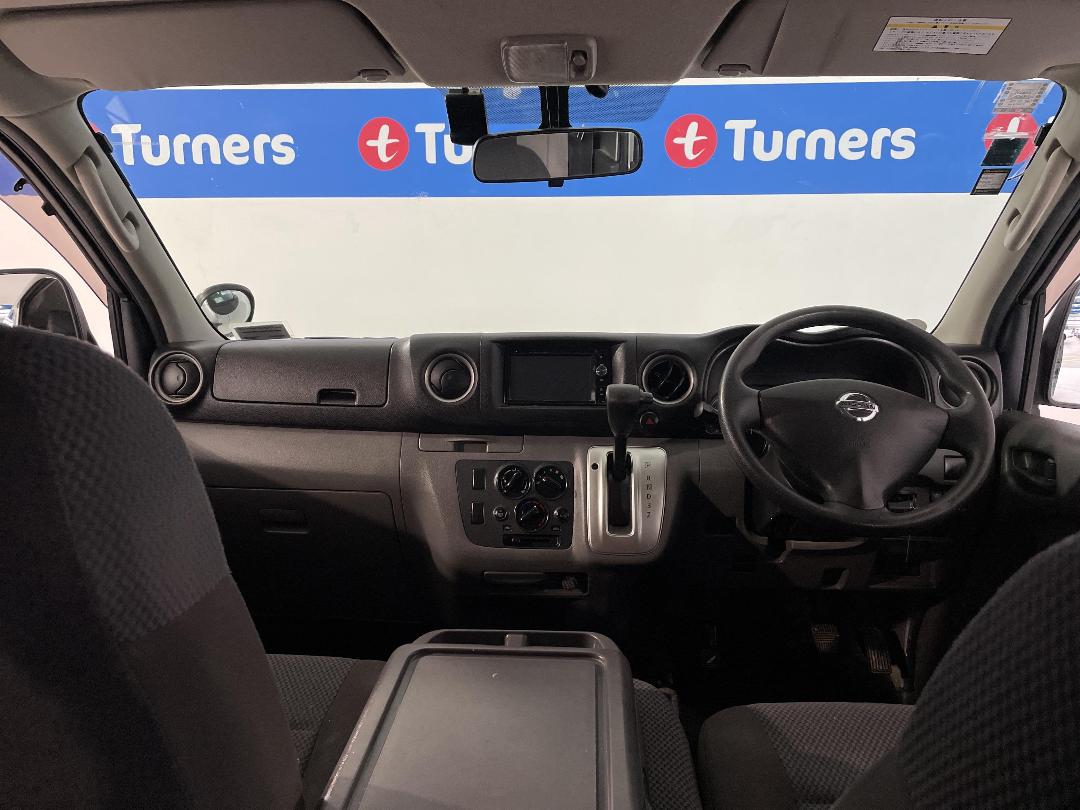 Photo '17' of Nissan Caravan