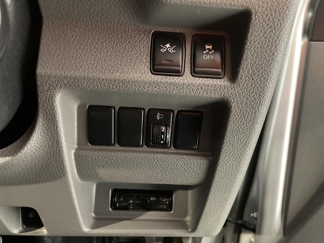 Photo '23' of Nissan Caravan